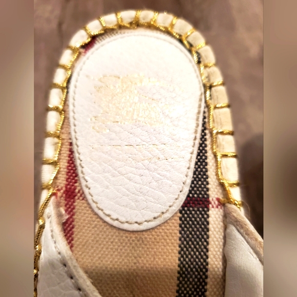 Burberry- Nova Check Thong Espadrille (White) - Picture 16 of 16
